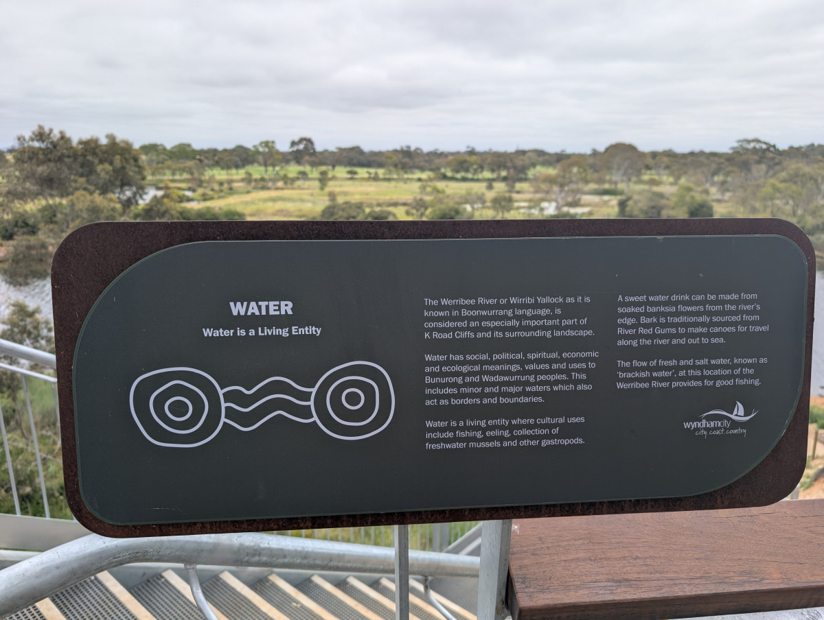 K-Road Cliffs – Interpretive Signage