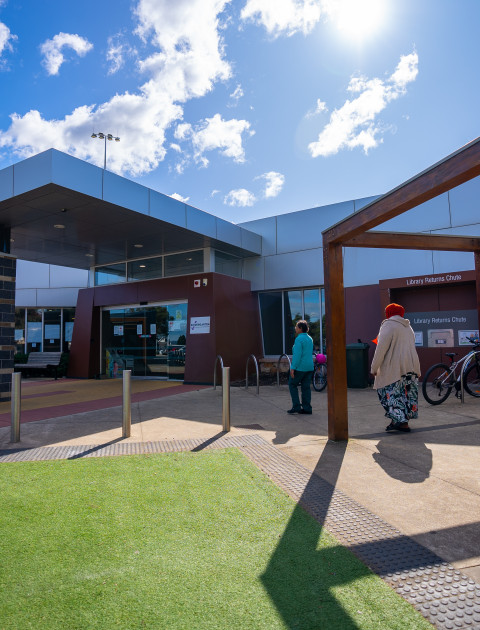 Manor Lakes Community Learning Centre