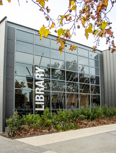 Exterior of Point Cook Library